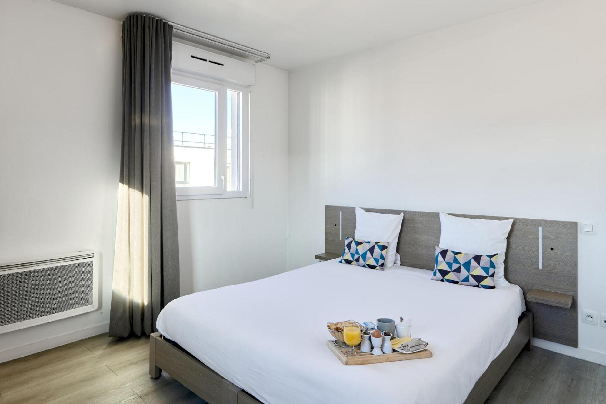 Comfort Aparthotel Versailles, St Cyr L'Ecole Saint-Cyr-lʼÉcole Eksteriør bilde